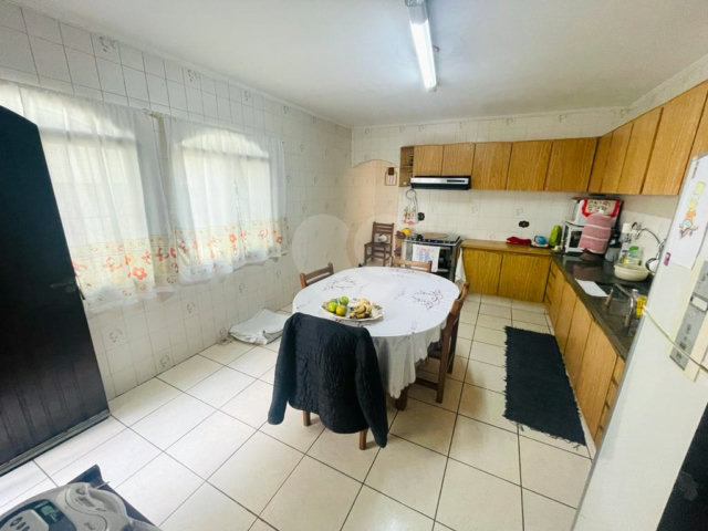 Casa à venda com 4 quartos, sendo 2 suítes,  em Vila Maria, São Paulo, SP