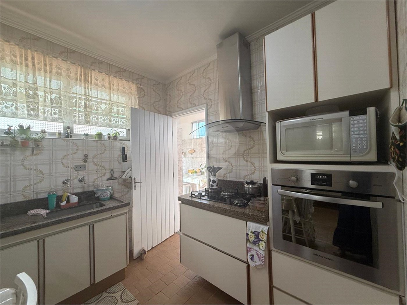 Casa à venda ou para alugar com 4 quartos, sendo 2 suítes, em Vila Mazzei, São Paulo, SP