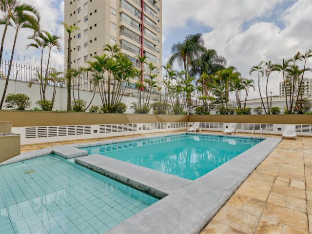 Apartamento à venda com 4 suítes em Campo Belo, São Paulo, SP