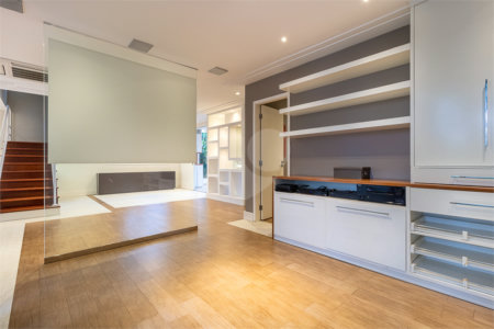 Casa à venda com 4 suítes no condomínio Las Cumbres, São Paulo - SP