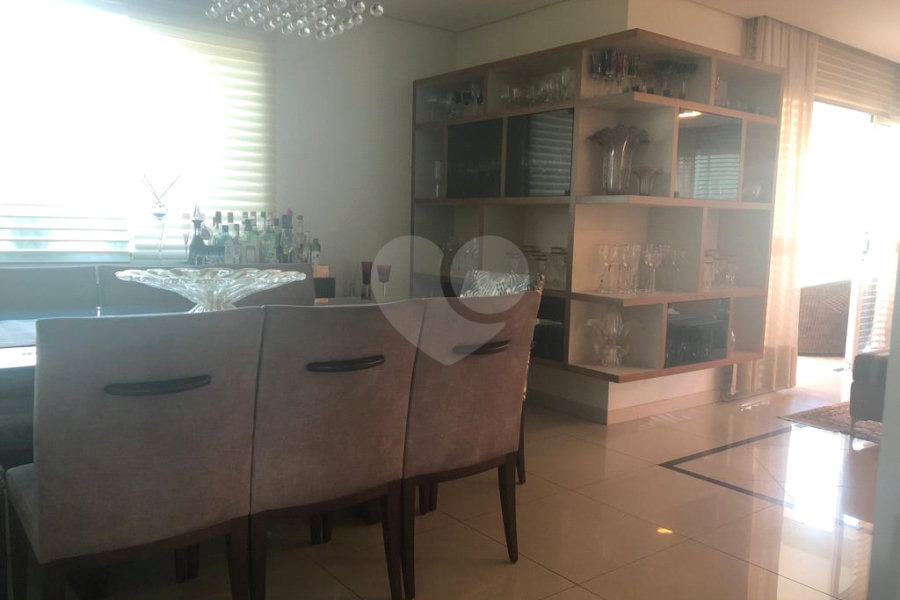 Sobrado à venda com 4 quartos, sendo 2 suítes, em Palmas do Tremembé, São Paulo, SP