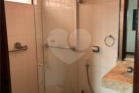 Casa à venda com 3 quartos, sendo 2 suítes, em Planalto Paulista, São Paulo, SP
