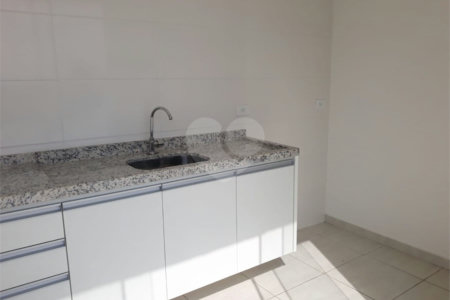 Apartamento à venda ou para alugar com 2 quartos, sendo 1 suíte,  em Vila Santa Isabel, São Roque, SP