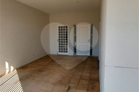 Sobrado à venda com 4 quartos, sendo 2 suítes, em Jardim Paulista, Atibaia, SP