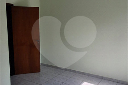 Sobrado à venda com 4 quartos, sendo 1 suíte, em Portal das Acácias, Indaiatuba, SP