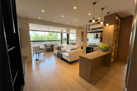 Apartamento à venda com 2 quartos, sendo 1 suíte, em Santa Teresinha, São Paulo, SP