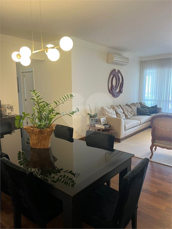Apartamento à venda com 4 quartos, sendo 2 suítes,  em Brooklin Paulista, São Paulo, SP