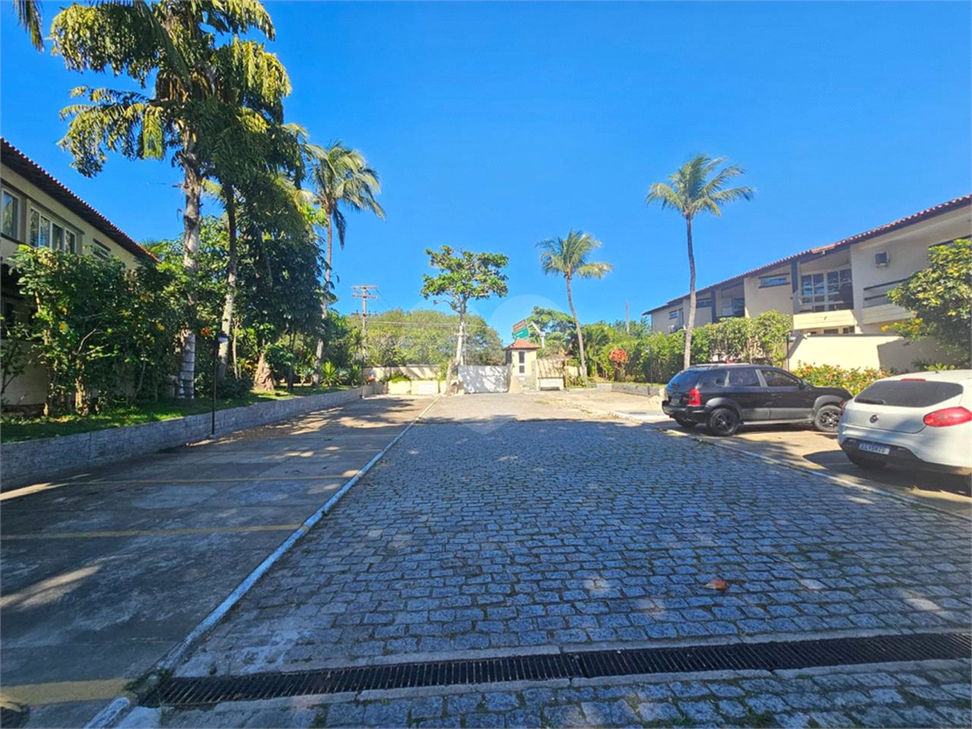 Apartamento à venda com 2 quartos, sendo 1 suíte,  no Centro (mangue), Armação dos Búzios, RJ
