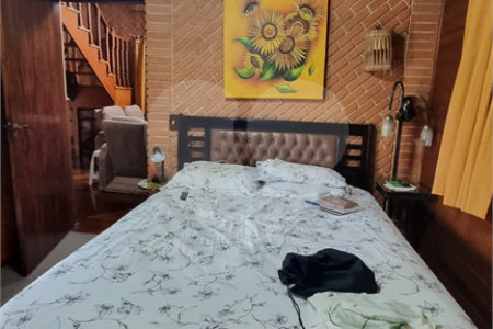 Casa à venda com 4 quartos, sendo 2 suítes, no condomínio Aruã Eco Park, Mogi das Cruzes - SP