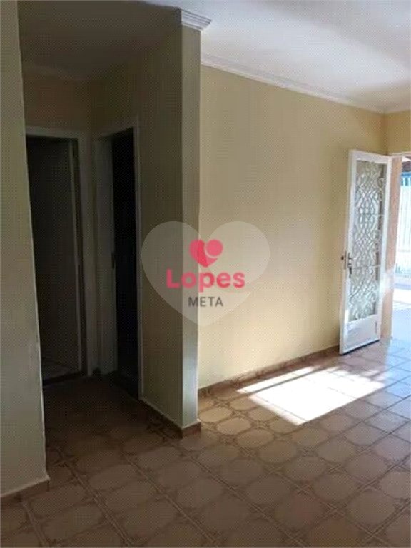 Casa à venda com 5 quartos em Parque Jaraguá, Taubaté, SP