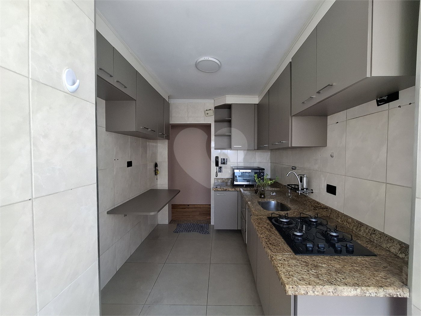 Apartamento para alugar com 2 quartos, sendo 1 suíte, em Jardim Marajoara, São Paulo, SP