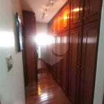 Sobrado à venda com 4 quartos, sendo 1 suíte, em Vila Macedópolis, São Paulo, SP
