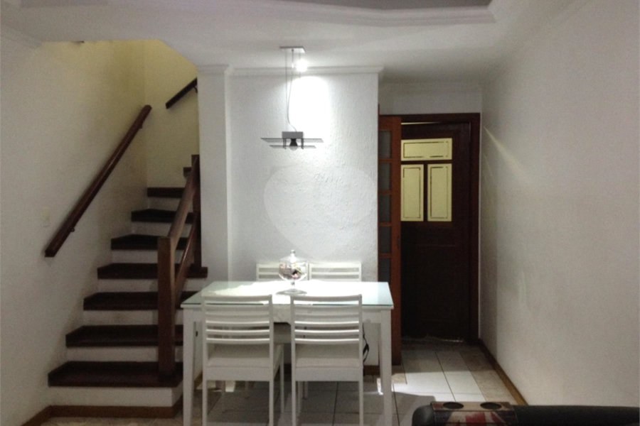 Casa à venda com 3 quartos, sendo 1 suíte, no condomínio Barbará Ii, São Paulo - SP