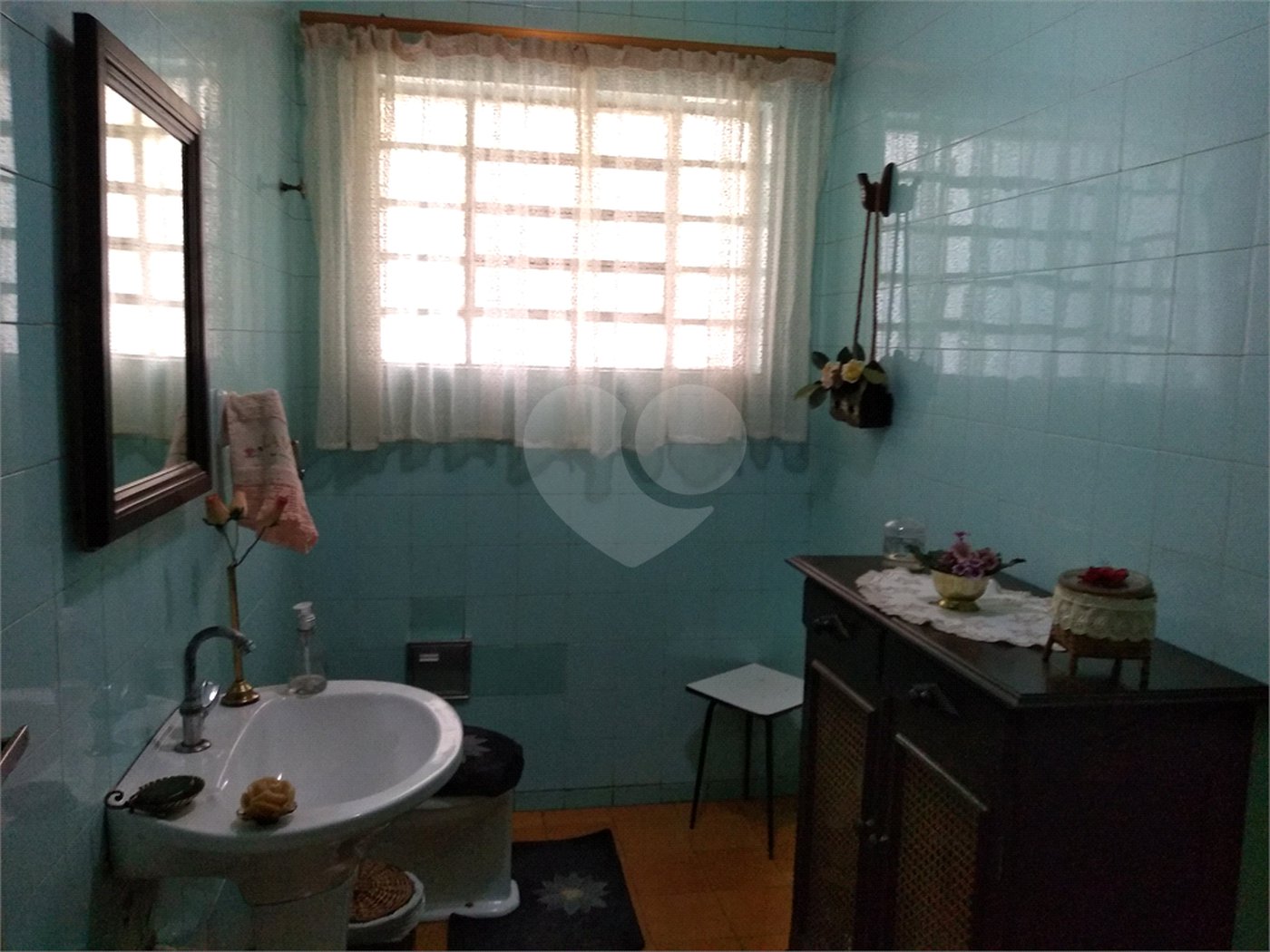 Casa à venda com 4 quartos, sendo 1 suíte, em Campo Belo, São Paulo, SP