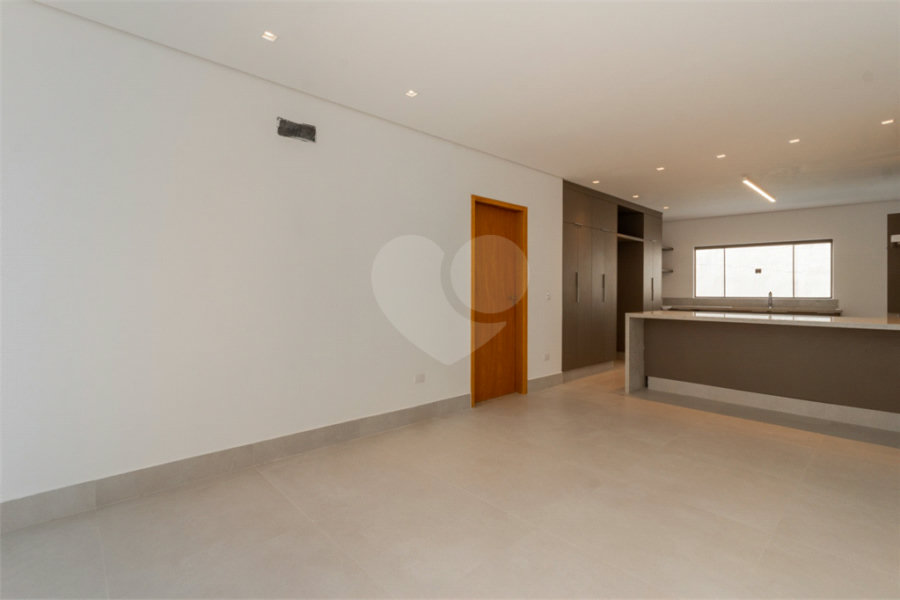 Casa à venda com 4 quartos, sendo 1 suíte, em Jardim Guedala, São Paulo, SP