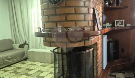 Casa à venda com 4 quartos, sendo 3 suítes, em Planalto Paulista, São Paulo, SP