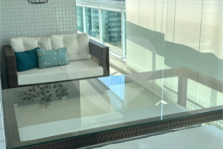 Apartamento à venda com 3 quartos, sendo 1 suíte, em Canto do Forte, Praia Grande, SP