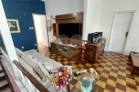 Casa à venda com 6 quartos, sendo 3 suítes, em Grajaú, Rio de Janeiro, RJ
