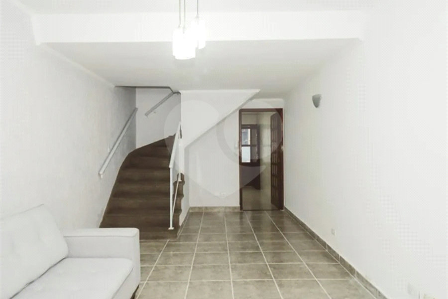 Sobrado à venda com 2 quartos em Santana, São Paulo, SP