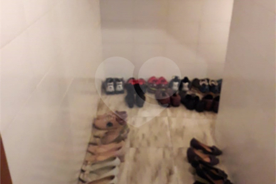 Sobrado à venda com 4 quartos, sendo 1 suíte, em Tremembé, São Paulo, SP
