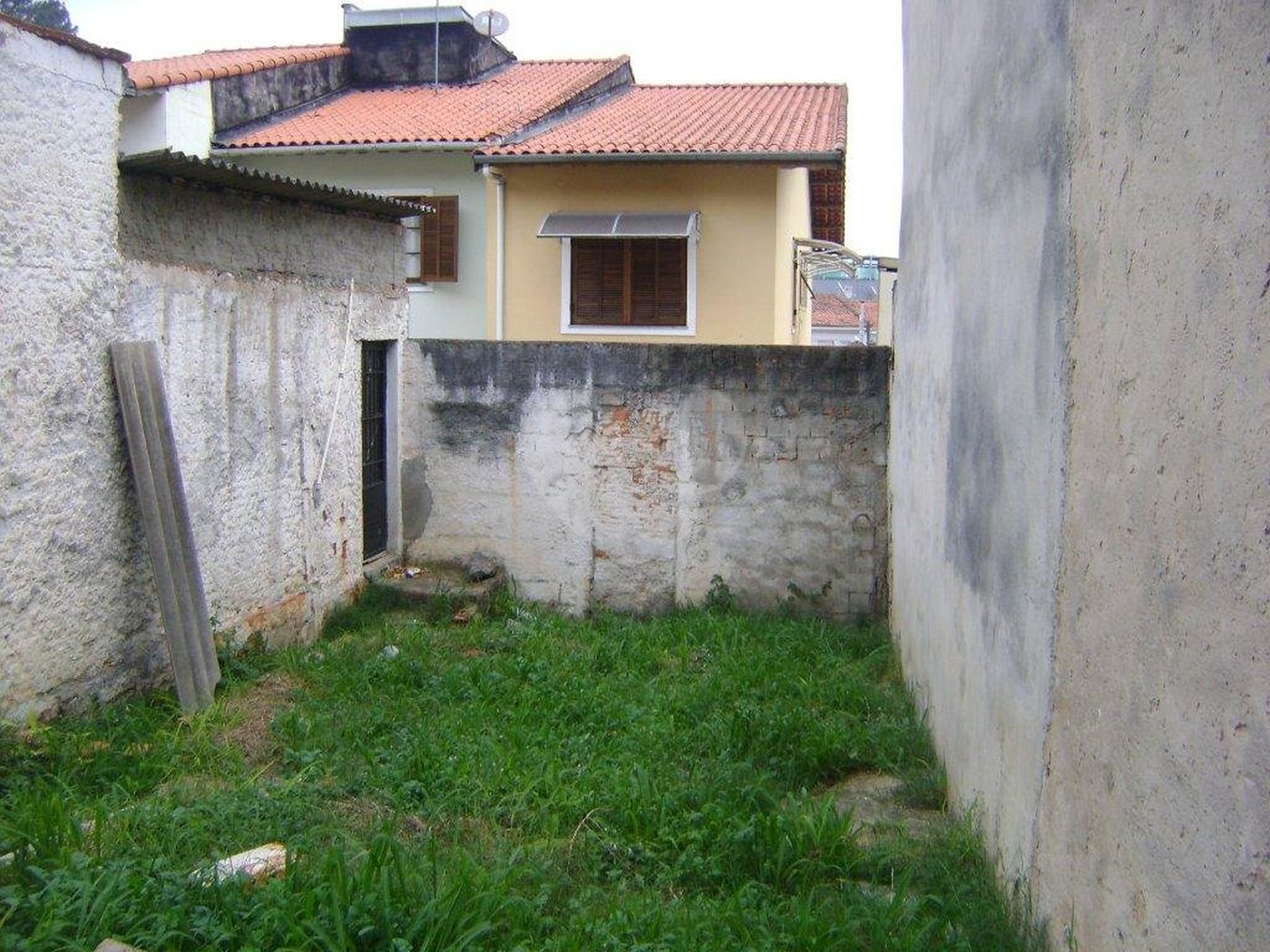 Terreno à venda em Jardim Peri, São Paulo, SP