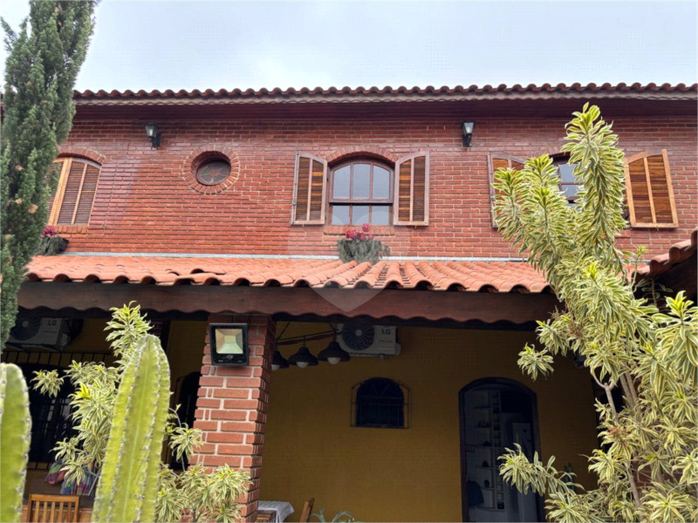 Casa à venda com 3 quartos em Jardim Tupã, São Paulo, SP