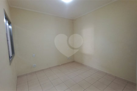 Casa para alugar com 3 quartos, sendo 1 suíte, em Jardim Bonfiglioli, São Paulo, SP