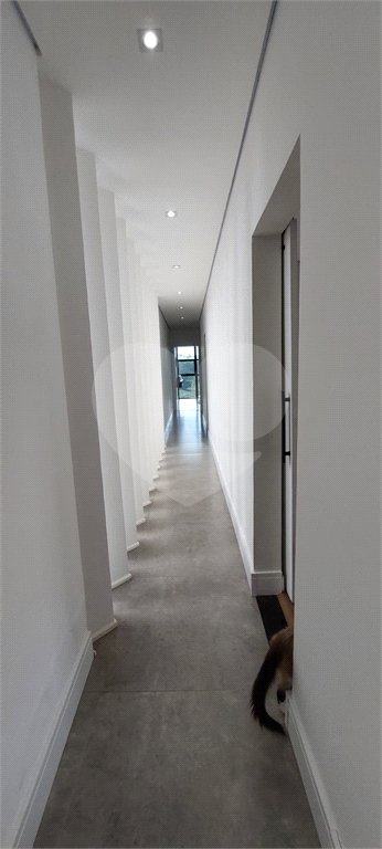 Casa à venda ou para alugar com 4 suítes no condomínio Figueira Garden, Atibaia - SP