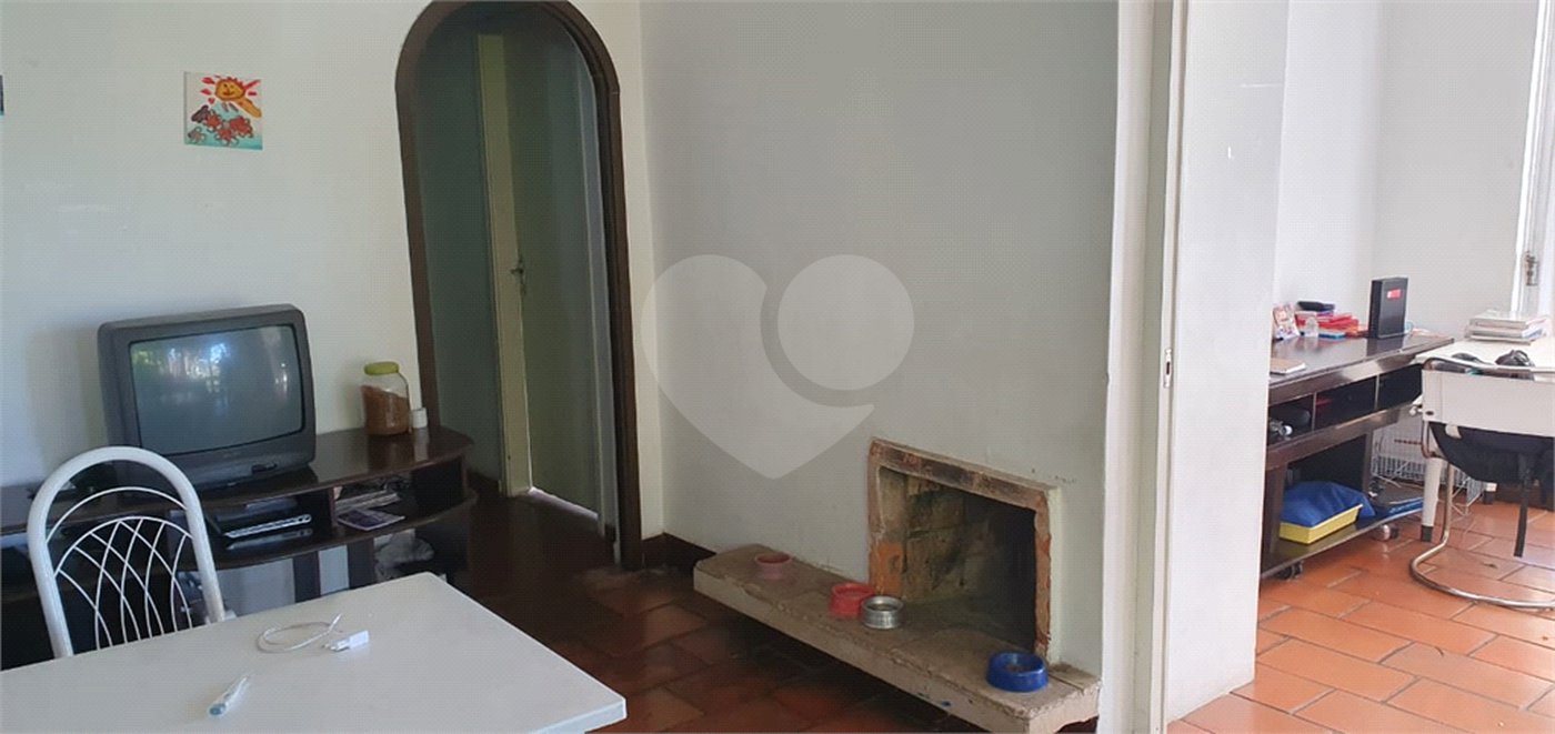 Casa Térrea à venda com 4 quartos, sendo 1 suíte, em Vila Albertina, São Paulo, SP