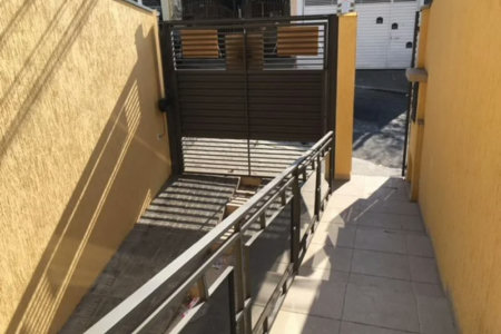 Sobrado à venda com 2 suítes em Jardim Monte Kemel, São Paulo, SP