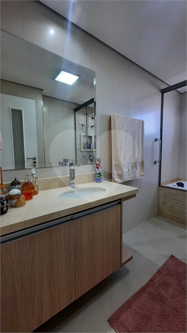 Apartamento à venda com 3 suítes em Jardim Marajoara, São Paulo, SP