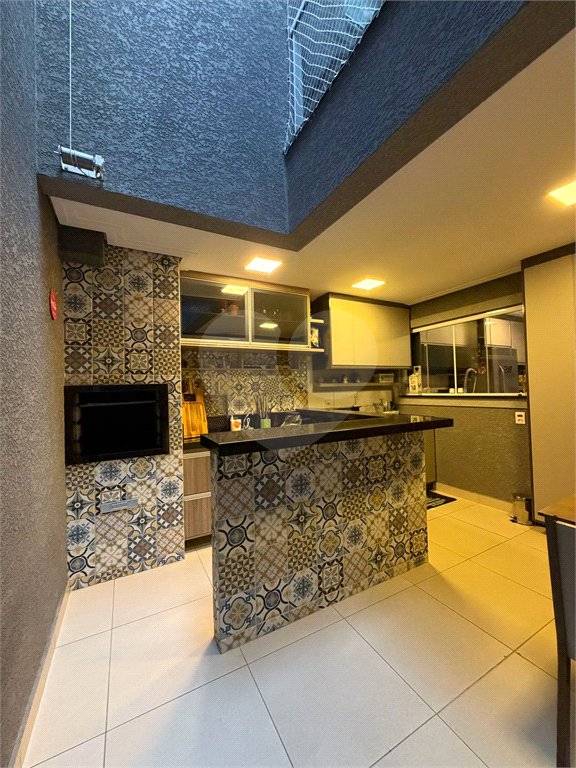 Casa à venda com 3 suítes em Vila Comercial, São Paulo, SP