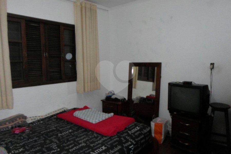 Casa à venda com 4 quartos, sendo 1 suíte,  em Santana, São Paulo, SP
