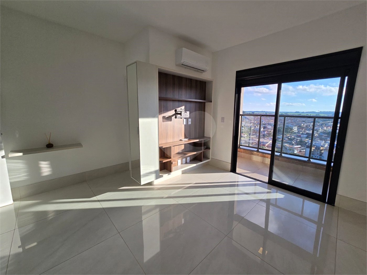 Apartamento para alugar com 3 suítes no Centro, Itapetininga, SP