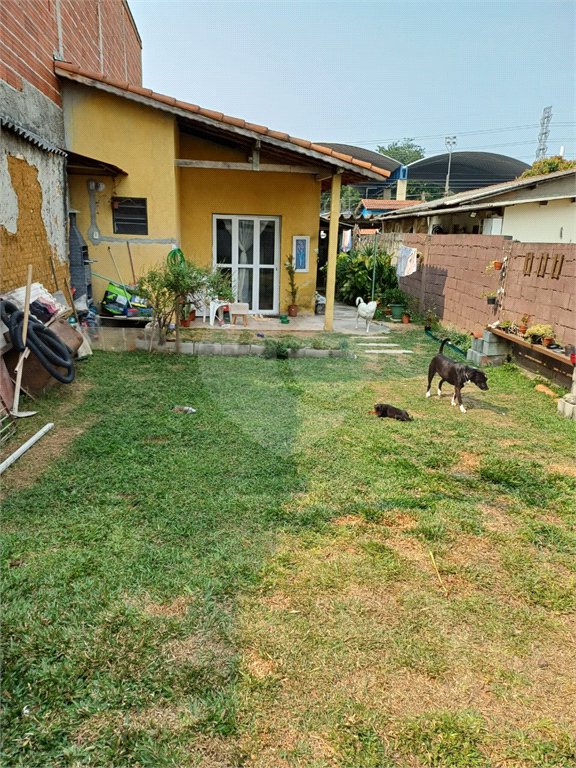 Casa à venda com 2 quartos em Vila Bernadotti, Mogi das Cruzes, SP