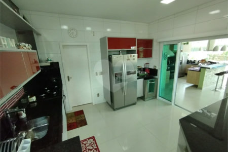 Casa à venda com 5 quartos, sendo 3 suítes, no condomínio Ibiaram 1, Itupeva - SP