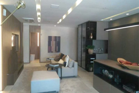 Apartamento à venda com 3 quartos, sendo 1 suíte, em Jardim das Acácias, São Paulo, SP