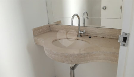 Apartamento à venda ou para alugar com 3 quartos, sendo 1 suíte,  em Itaim Bibi, São Paulo, SP