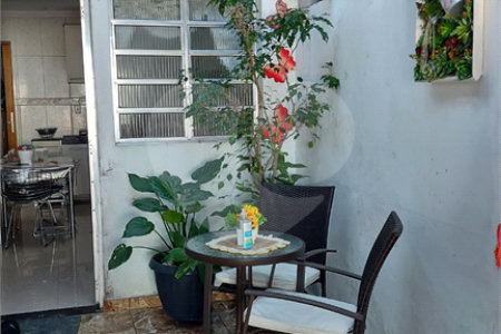Casa à venda com 3 quartos, sendo 1 suíte,  em Vila Industrial, São Paulo, SP