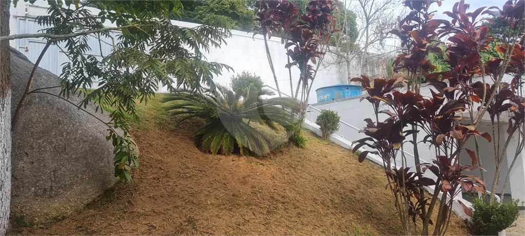 Casa à venda com 5 suítes em Roseira, Mairiporã, SP