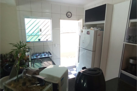 Sobrado à venda com 3 quartos, sendo 2 suítes,  em Jardim Wanel Ville V, Sorocaba, SP
