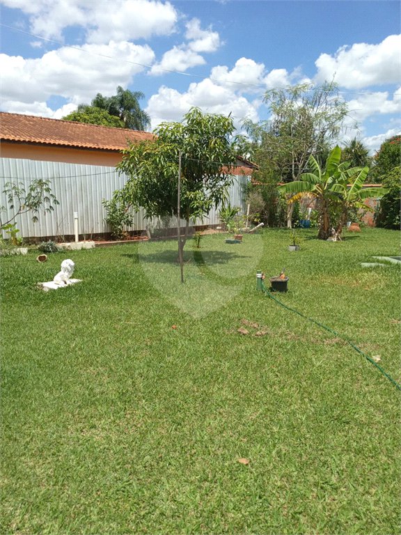 Chácara à venda com 2 quartos no Centro, Araçoiaba da Serra, SP