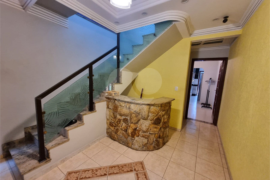 Sobrado à venda com 4 quartos, sendo 2 suítes, em Vila Barreto, São Paulo, SP