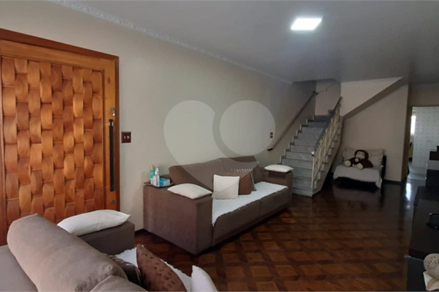 Sobrado à venda com 3 quartos, sendo 1 suíte, em Tremembé, São Paulo, SP