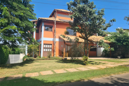 Casa à venda com 4 suítes no condomínio Santa Teresa, Itupeva - SP