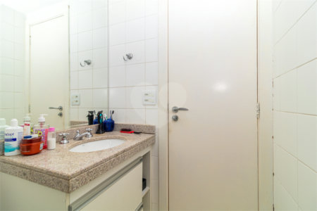 Apartamento à venda com 3 suítes em Alto da Boa Vista, São Paulo, SP