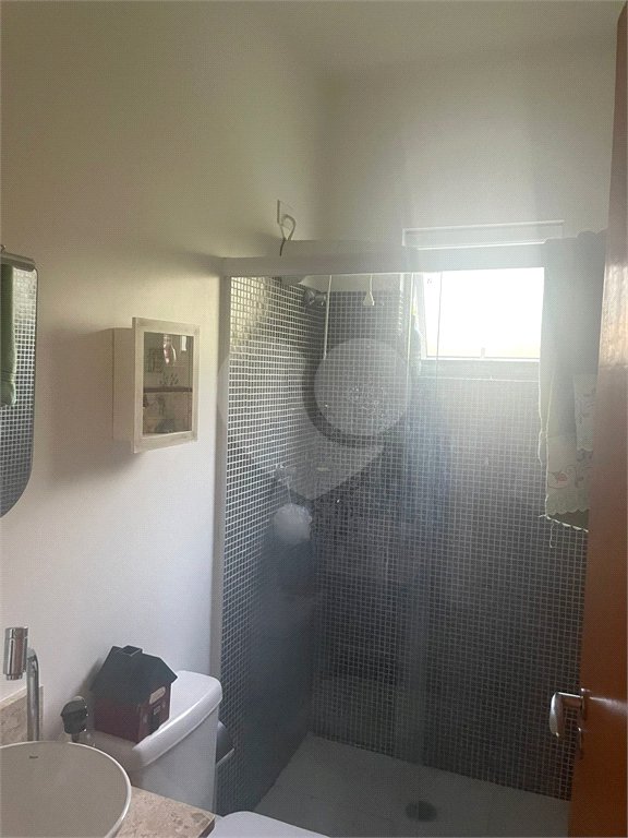 Sobrado à venda com 3 suítes em Horto, São Paulo, SP