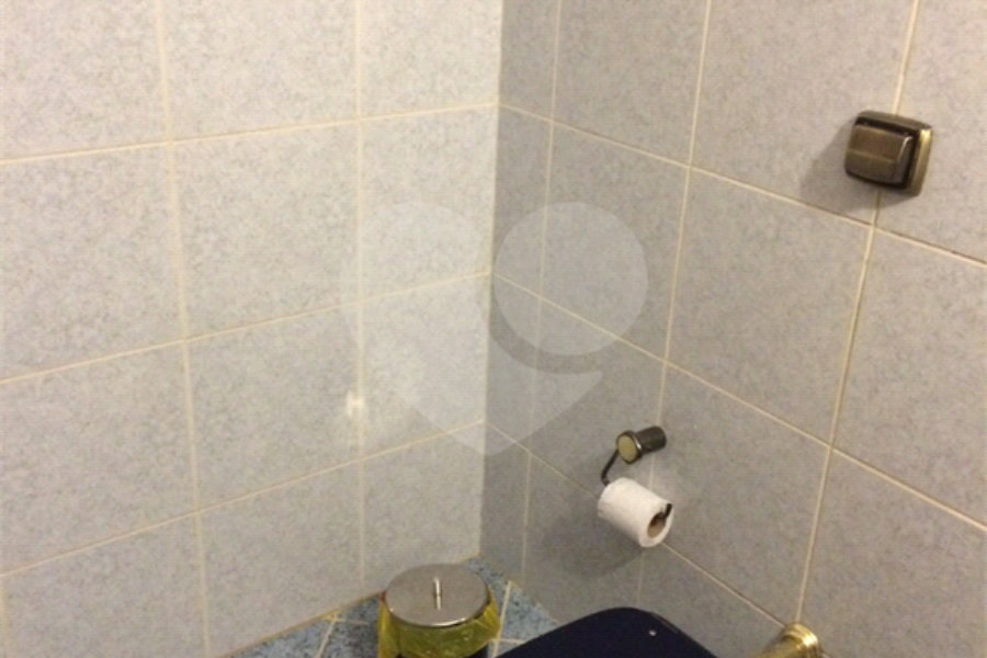 Sobrado à venda com 3 quartos, sendo 1 suíte, em Serra da Cantareira, Mairiporã, SP