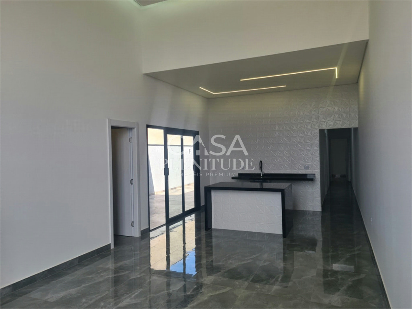 Casa em condomínio à venda com 3 quartos, sendo 1 suíte, em Wanel Ville, Sorocaba, SP