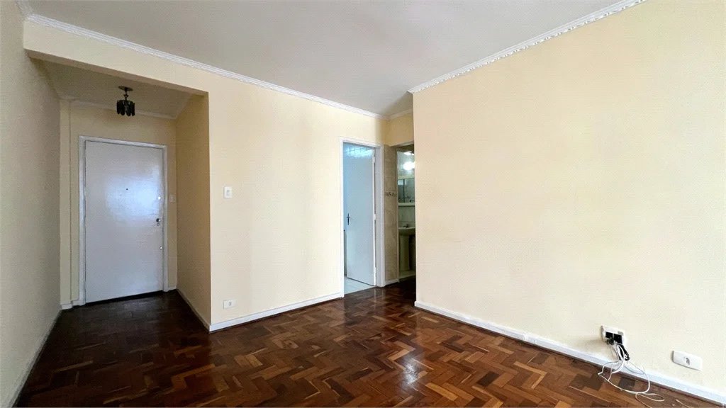 Apartamento à venda com 3 quartos, sendo 1 suíte,  em Pinheiros, São Paulo, SP